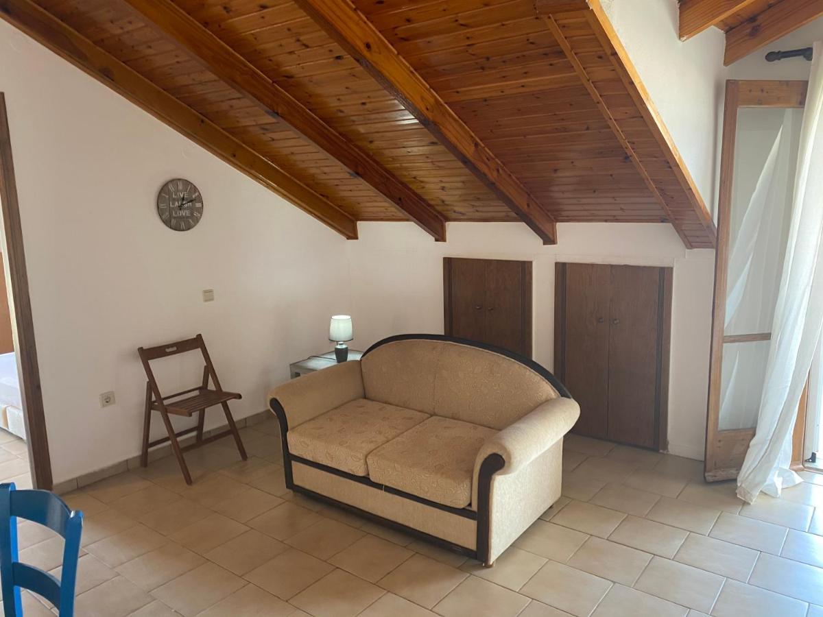 Assos Marina Apartment Luaran gambar